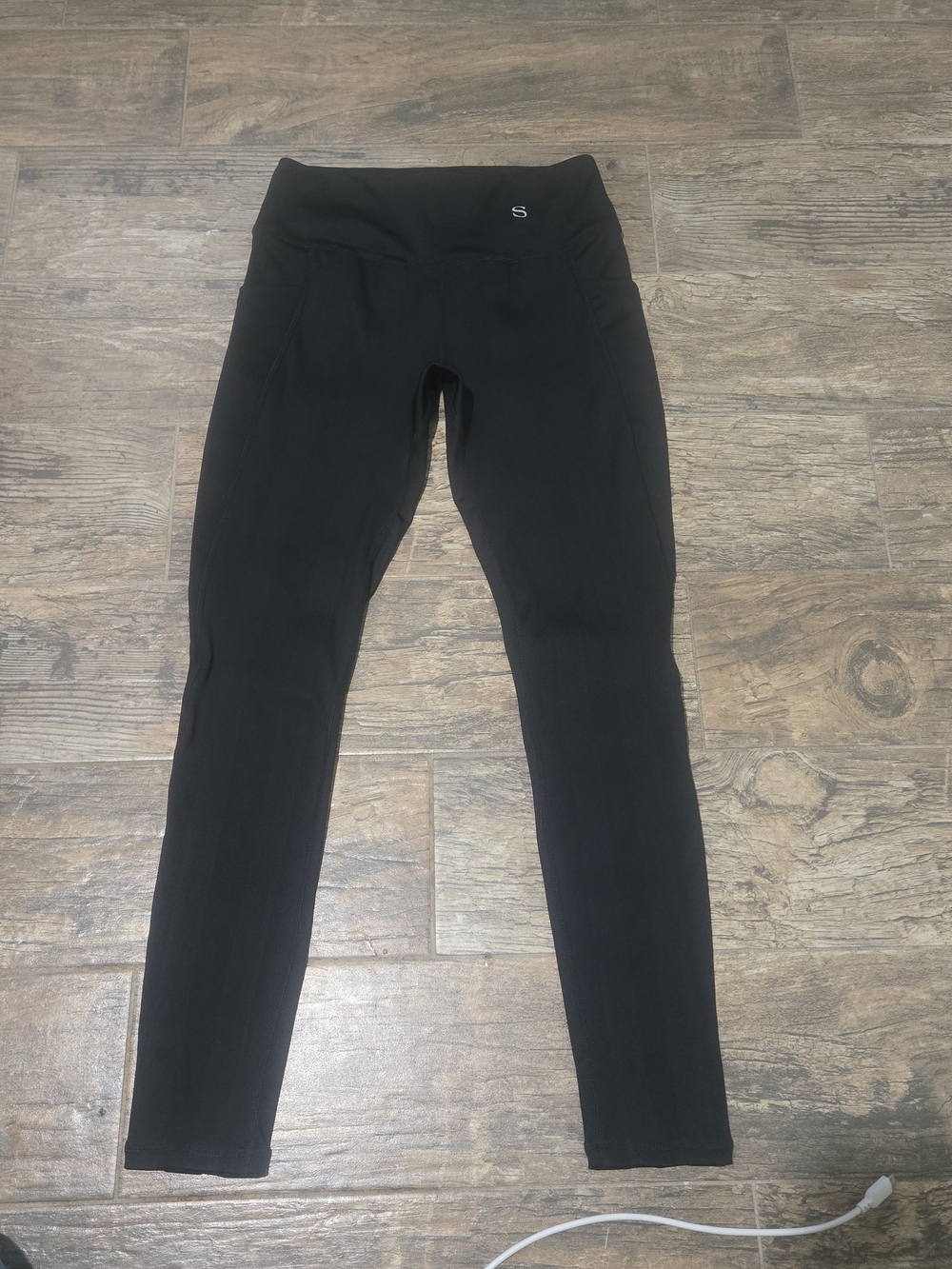Skinnify  Leggings with built-in resistance bands and side pockets - Picture 4 of 10